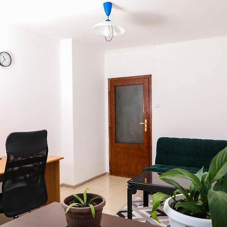 Krichim Apartments,Three-Bedroom, Large Apartment, Top Center Sofia Esterno foto