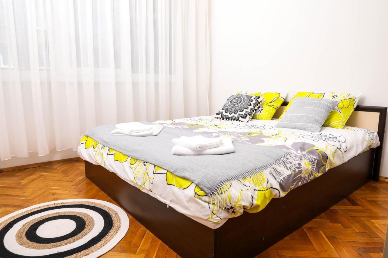 Krichim Apartments,Three-Bedroom, Large Apartment, Top Center Sofia Esterno foto